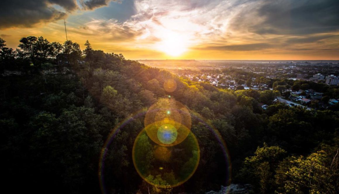 image of sunset at devils punchbowl conservation area in hamilton ontario